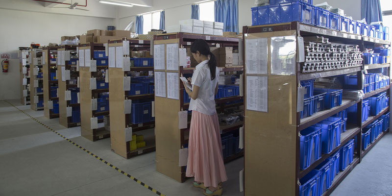 KOK网页版官方网站激光电子物料仓一角