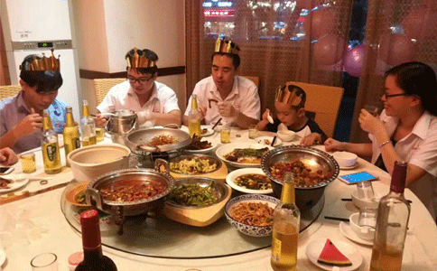 KOK网页版官方网站激光九月生日会